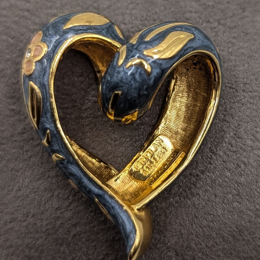 Gorgeous VTG  90s Nolan Miller Gold tone metal Heart w/ Blue &Peach flowers pend